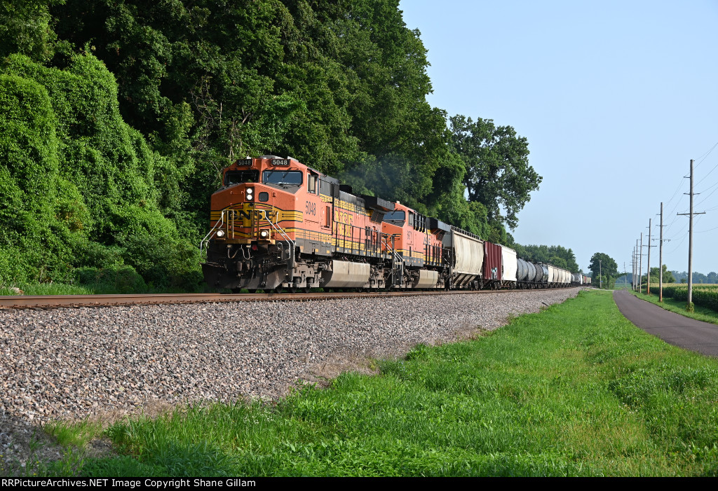 BNSF 5048